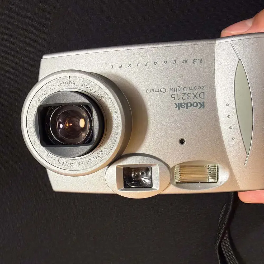 Kodak EasyShare DX3215 Zoom Digital Camera with Case and Accessories UNTESTED